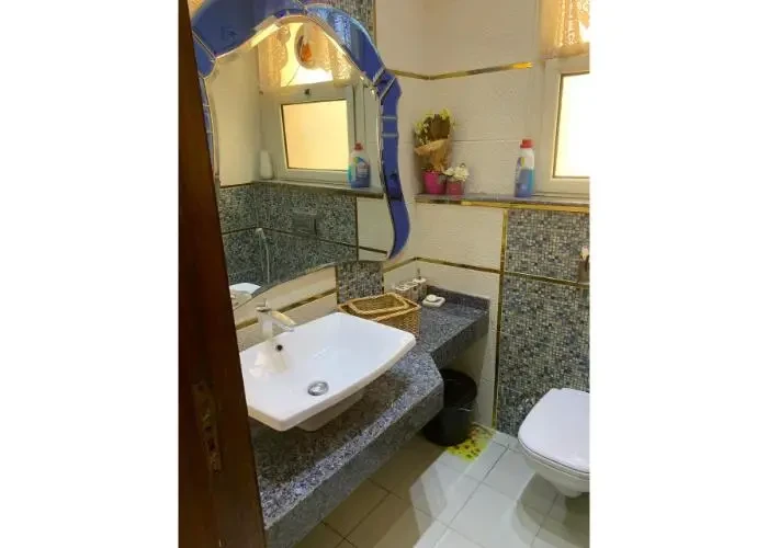 Villa For Sale in North 90 street