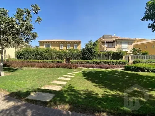For sale: Corner Type D2 villa in Hyde Park New Cairo