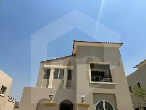 فيلا للايجار في كمبوند اب تاون كايرو