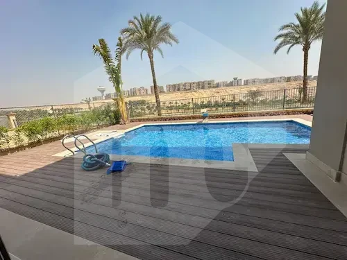 فلل مستقلة للإيجار - موقع مميز مساحة الأرض: ٤٧٥ مترًا مربعًا