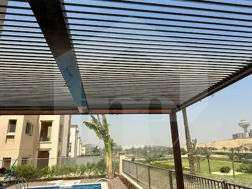 فلل مستقلة للإيجار - موقع مميز مساحة الأرض: ٤٧٥ مترًا مربعًا