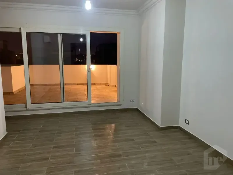 فيلا للإيجار بموقع متميز داخل كايرو فستيفال سيتي