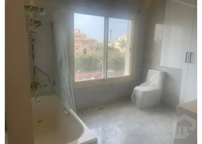 فيلا للأيجار مطبخ وتكيفات في قطاميه هايتس