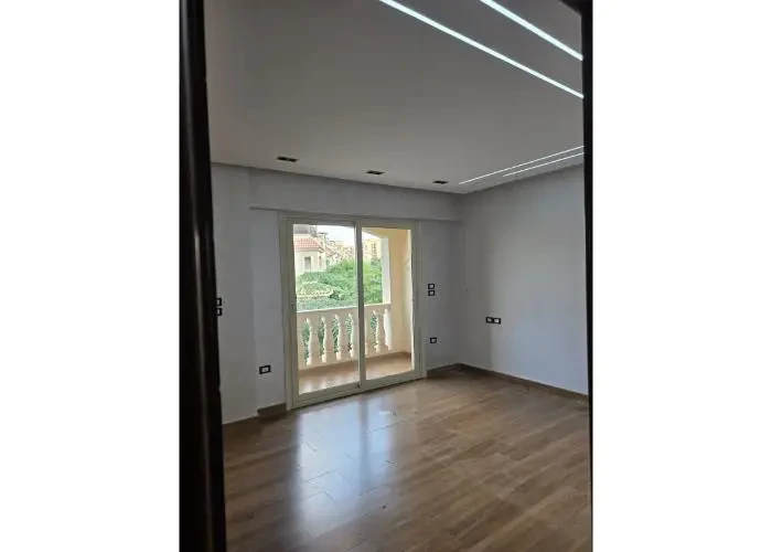 stand alone for rent in fifth settlement