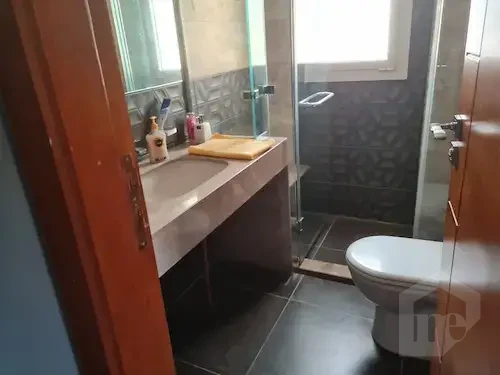 فيلا للبيع في ميفيدا التجمع الخامس بحمام مجهز