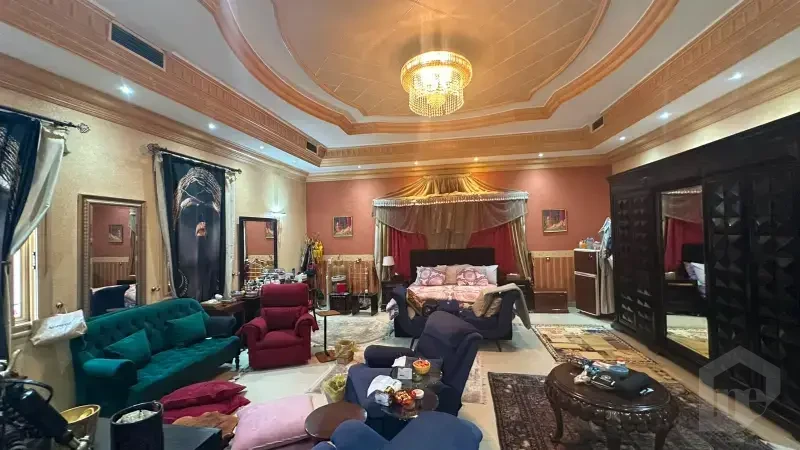 فيلا سوبر لوكس للبيع بجوار فندق جيه دبليو ماريوت