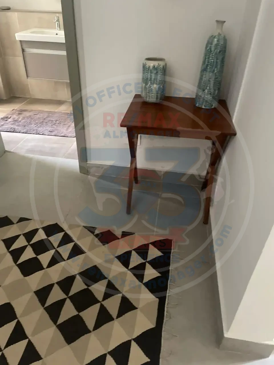 Town house with prime location in Al Shrouk