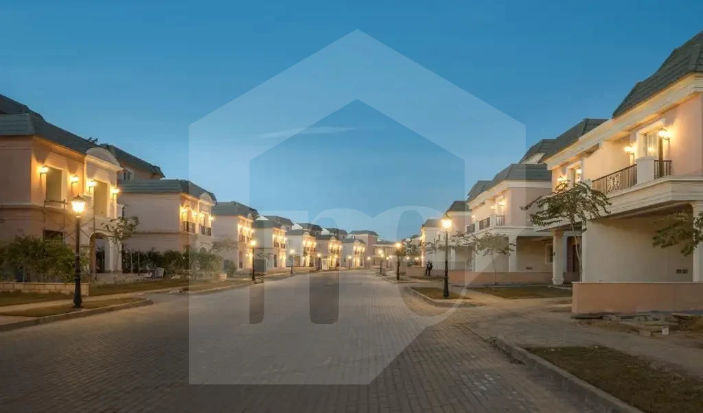 Town house for sale at Layan with roof