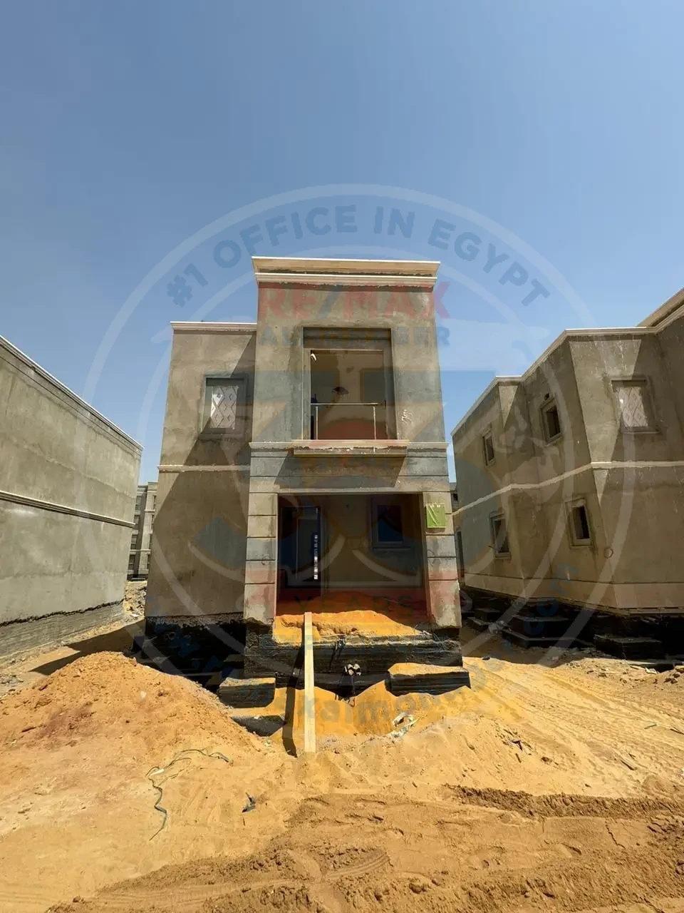 تاون هاوس كورنر متشطب للبيع في زايد الجديدة
