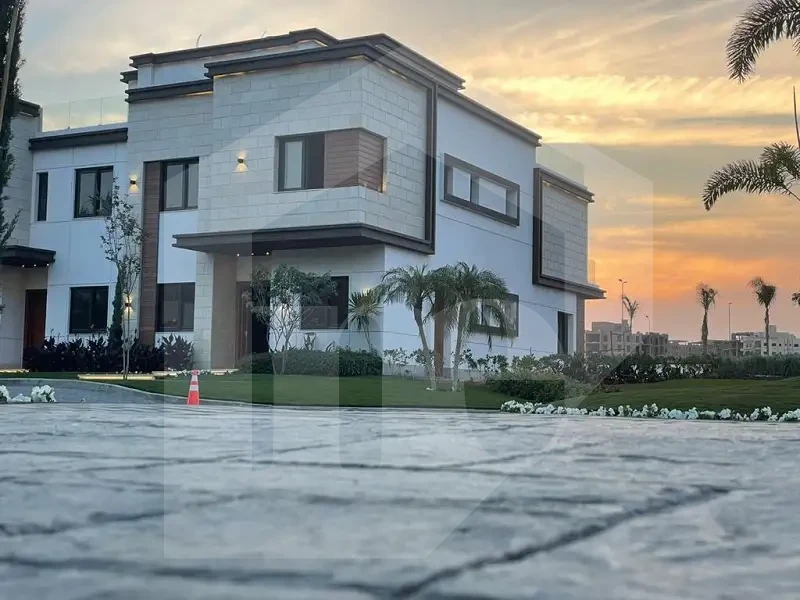 Townhouse for sale 3 bedrooms in Azzar 2
