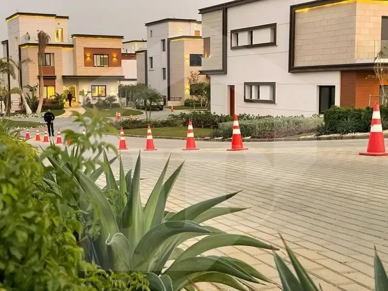 Villa for sale 3 bedrooms in Azzar 2