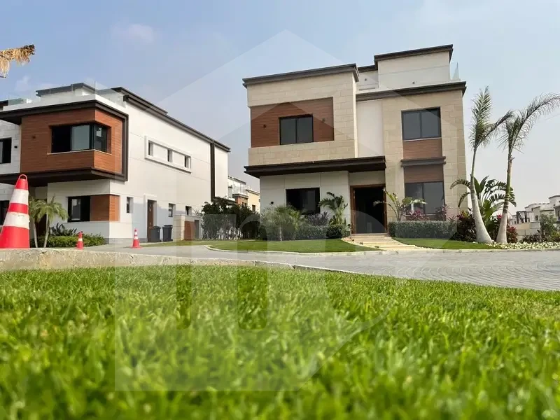 Villa for sale 4 bedrooms in New Cairo