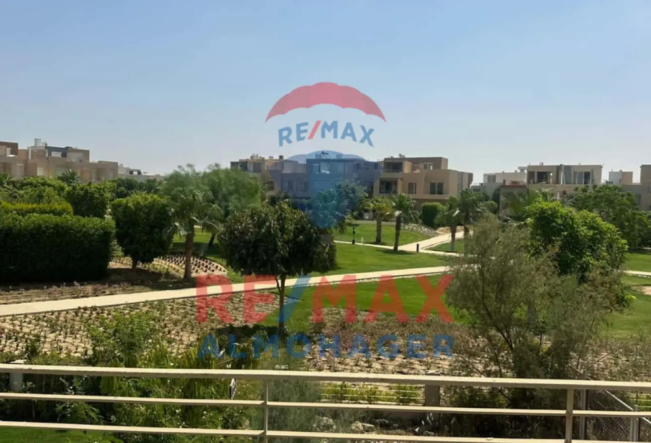 Townhouse for Sale in Golf Extension – Palm Hills, 6th of October