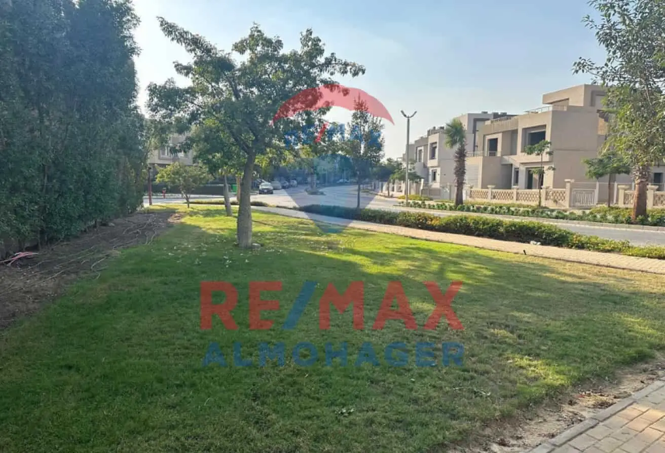 Townhouse for Sale in Golf Extension – Palm Hills, 6th of October