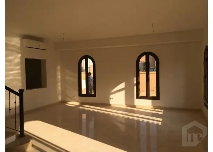 فيلا للبيع في ميفيدا اعمار