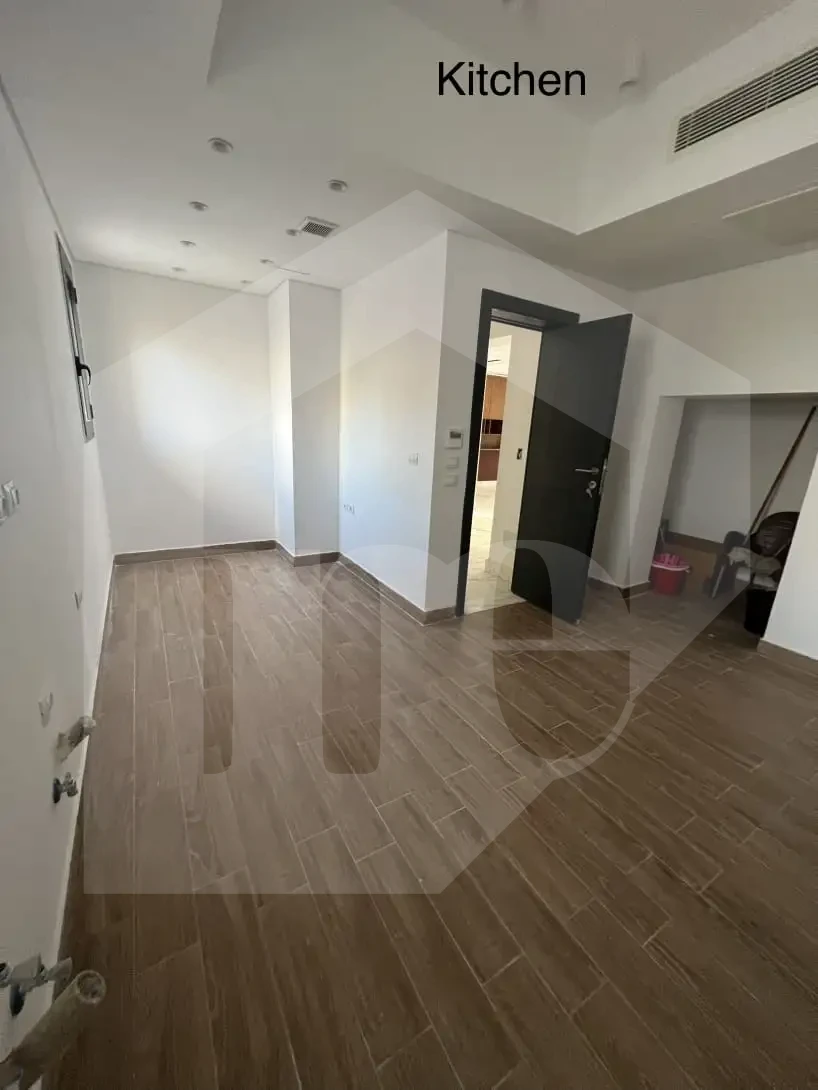 Townhouse for sale in Mivida 4 bedrooms