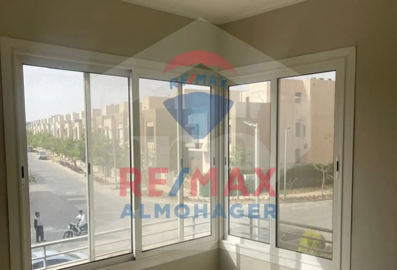 تاون هاوس كورنر مميز - وودفيل باي بالم هيلز - مدينة السادس من أكتوبر