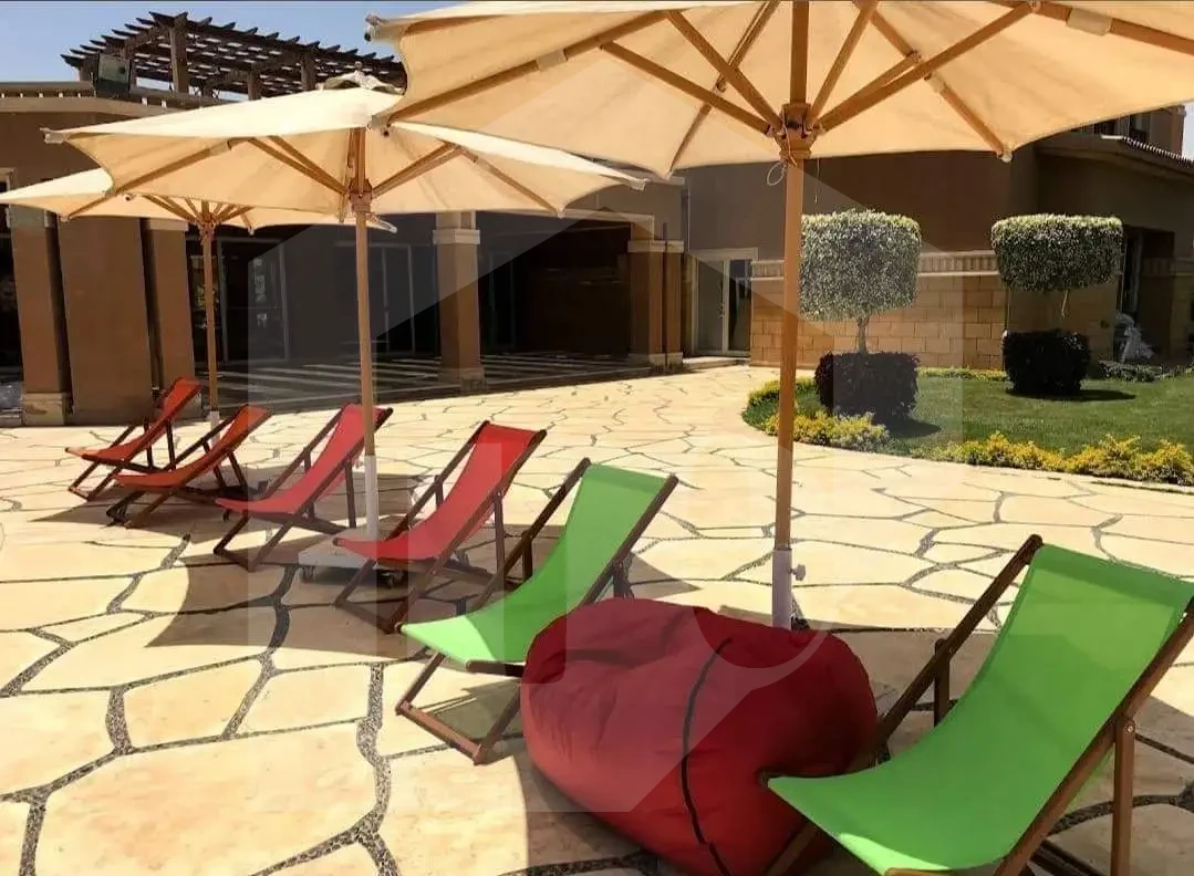 Twin house in Bellagio Compound with garden