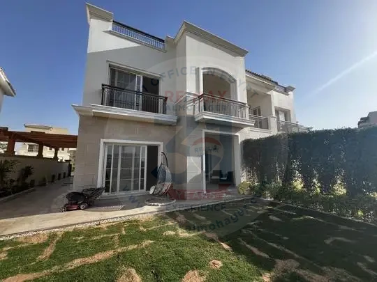 Twin house for rent in Uptown New Cairo, 320m