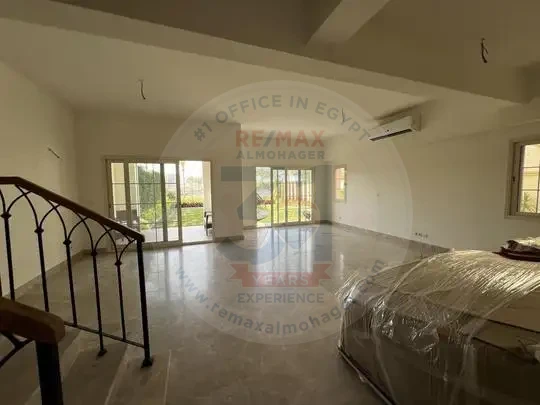 Twin house for rent in Uptown New Cairo, 320m