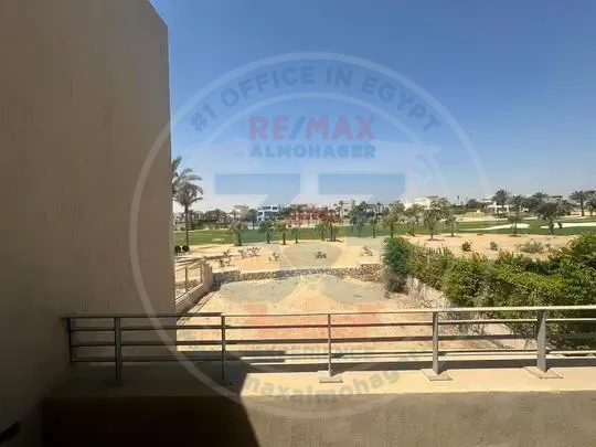 twin house for sale in golf views