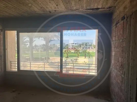 twin house for sale in golf views