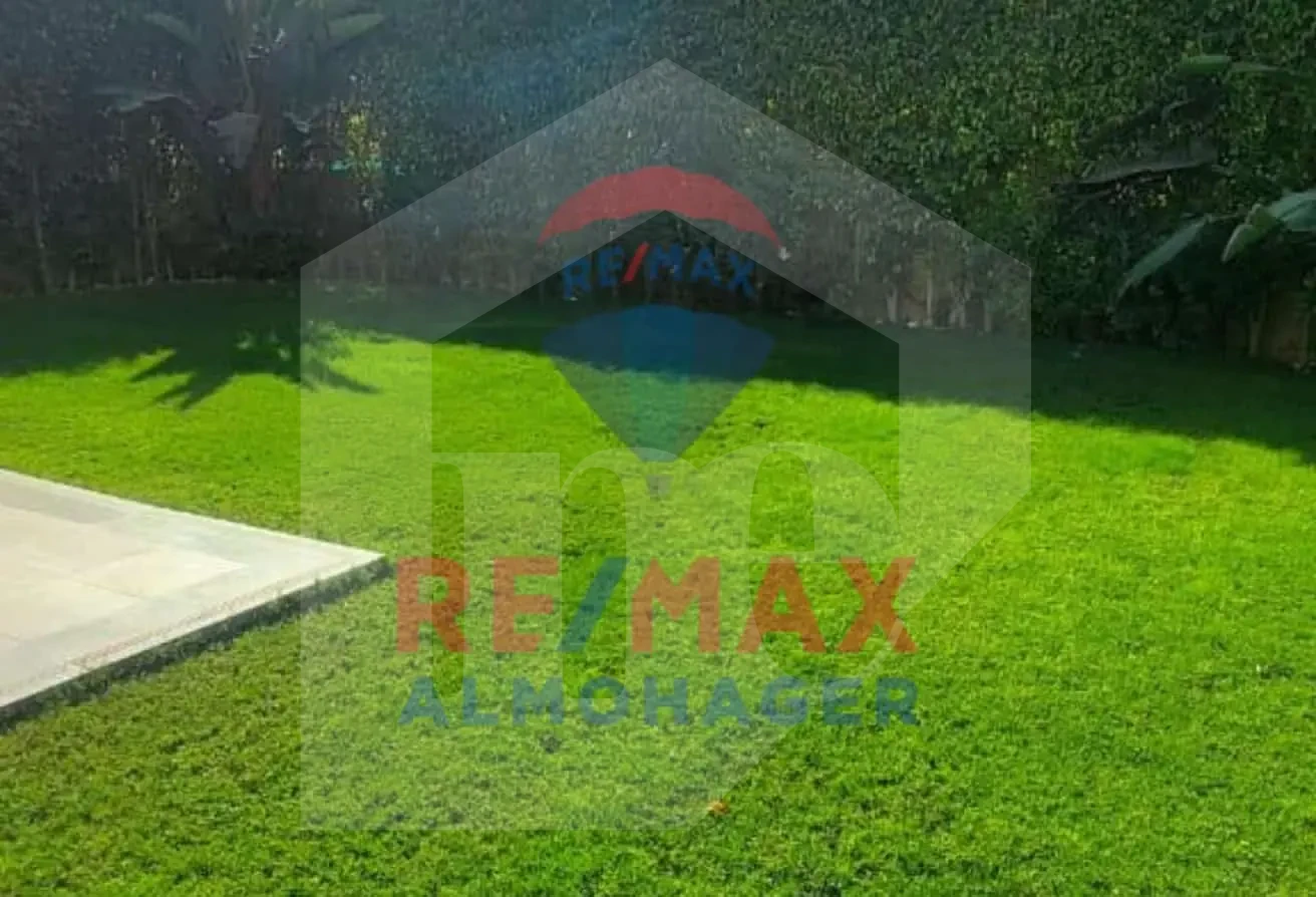 Twin House for Sale in Prestigious Grand Heights Compound - Ideal Location & Exceptional Views