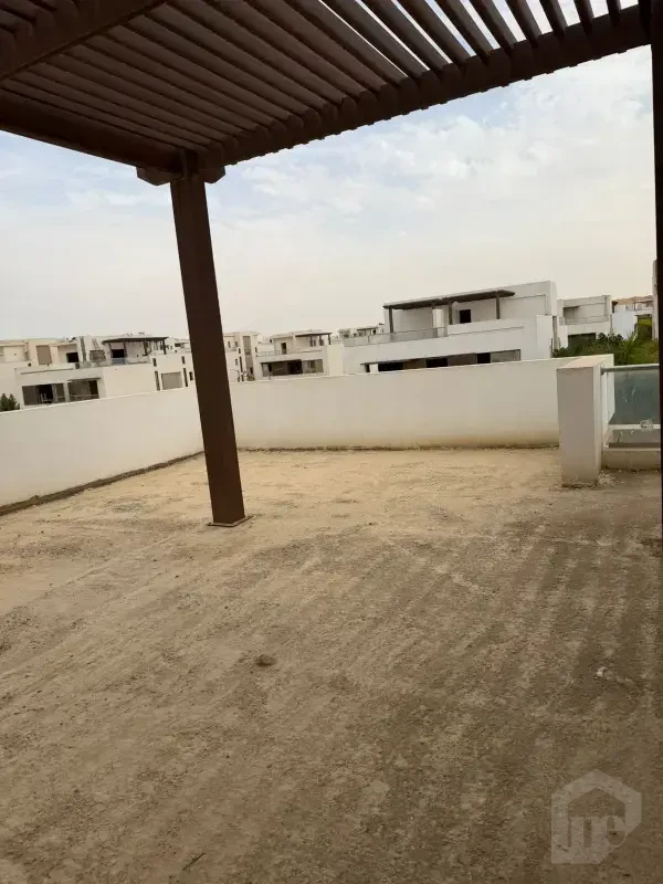 توين هاوس جاهز للسكن للبيع في 6 أكتوبر