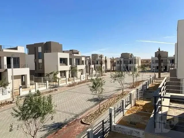 Ready to Move – Twin House 300 sqm + 90 sqm Roof in Palm Hills