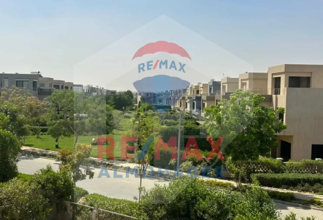 موقع مميز: فيلتان منفصلتان نموذج Y - جولف إكستنشن بالم هيلز، السادس من أكتوبر