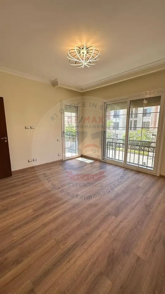 Distinctive apartment in Regent's Park, first residence for rent