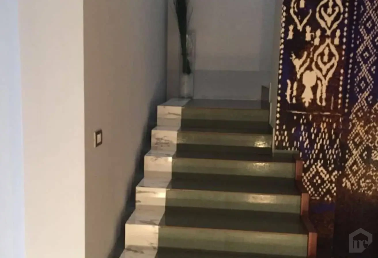 فيلا مفروشة مميزة بحديقة في أليجريا
