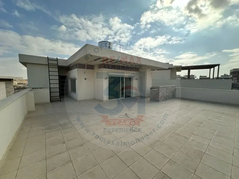 Villa for rent in Mirage City Compound, New Cairo, land area: 1500 square metersVilla for rent in Mirage City Compound, New Cairo, land area: 1500 square meters