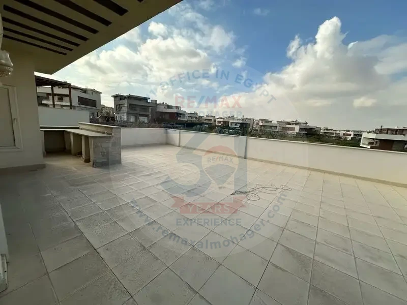 Villa for rent in Mirage City Compound, New Cairo, land area: 1500 square meters