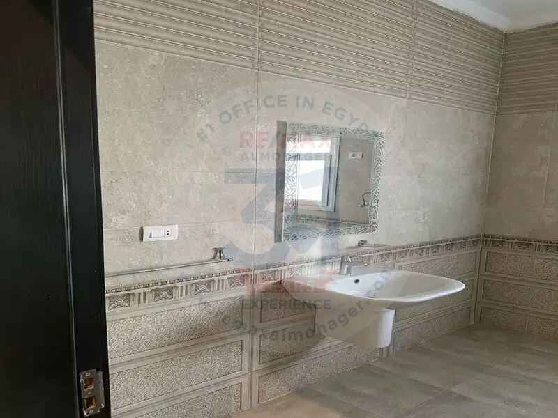 Villa for rent in Mirage City Compound, New Cairo, land area: 1500 square meters