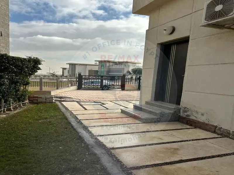 Villa for rent in Mirage City Compound, New Cairo, land area: 1500 square metersVilla for rent in Mirage City Compound, New Cairo, land area: 1500 square meters