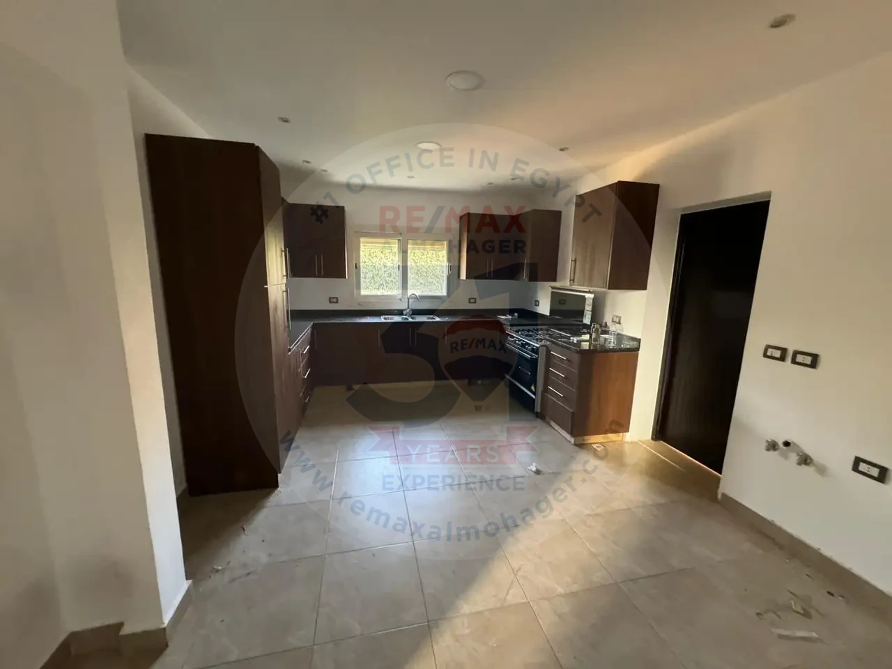 For rent in Mivida, 570m, super luxury, New Cairo
