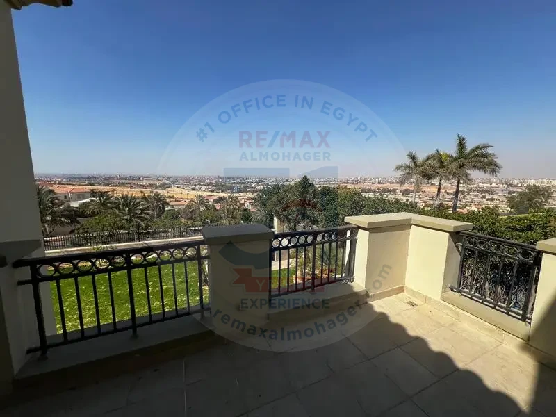 Villa for rent in Uptown New Cairo, super deluxe