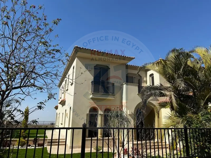 Villa for rent in Uptown New Cairo, super deluxe