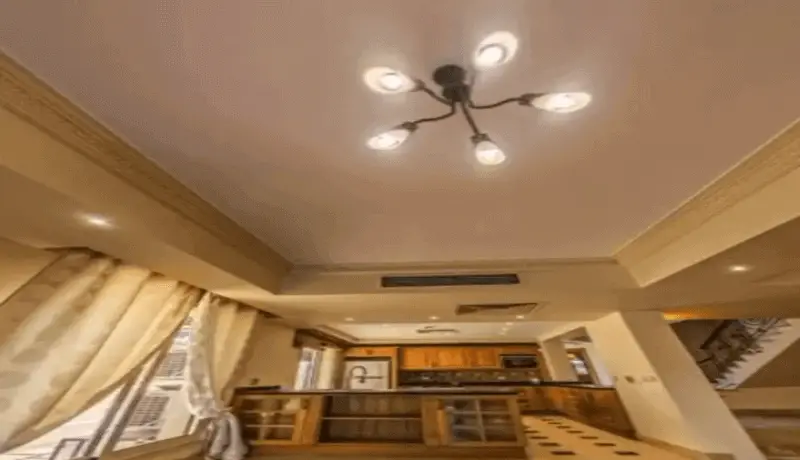 فيلا للبيع في كمبوند الباتيو 2 باستقبال واسع
