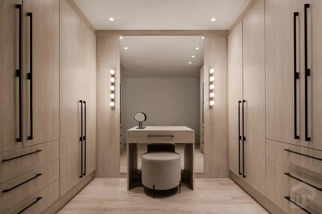 Walk in closet in villa for sale Hacienda Bay North Coast