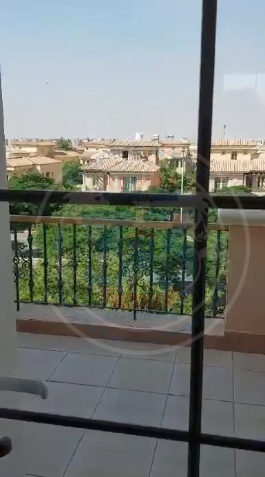 For rent in Hyde Park Cluster 3, 300 sqm villa with open landscape view