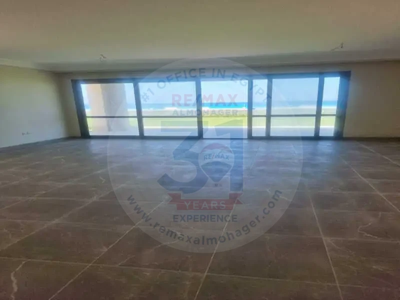 Sea view villa for sale in Ras El Hekma