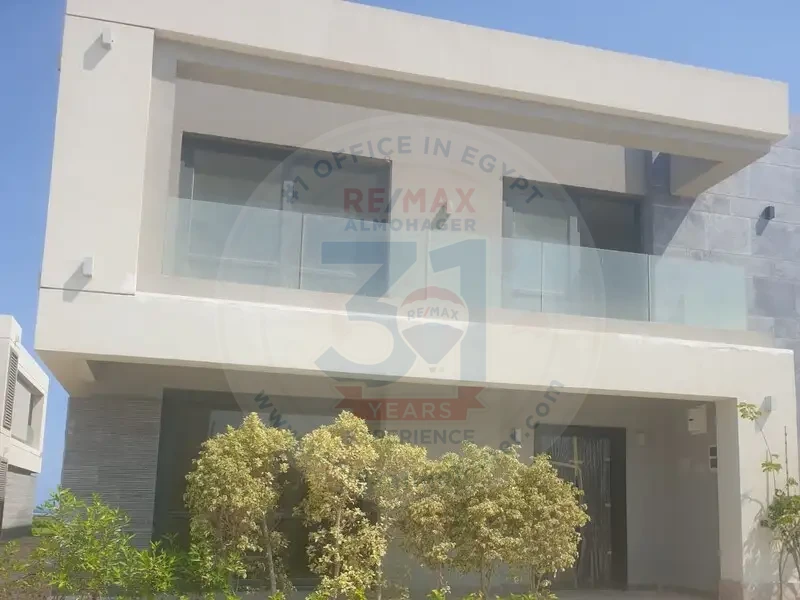 A very special view villa in La Vista Ras El Hekma for sale