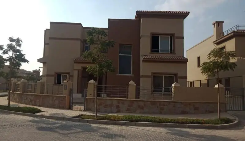 Villa for sale in Palm Hills Katameya Fifth Settlement street view facade