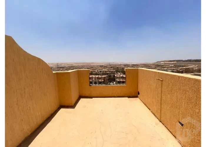 Villa For Sale In Stone Park