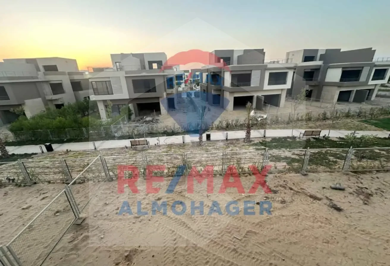 Villa for sale in The Crown Palm Hills 6 October open view overlooking nearby villas