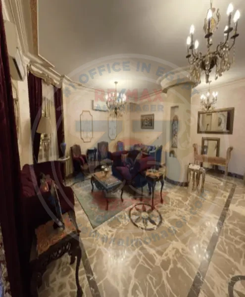Villa for sale in Obour sixth district 600m living room