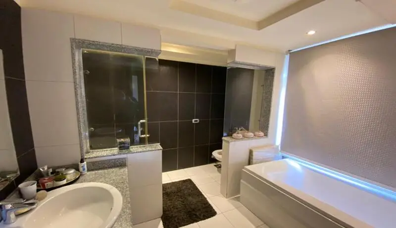 Villa for sale in Villar Compound, 5 bedrooms