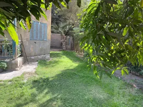فيلا للبيع في المعادي السرايات بحديقة خاصة